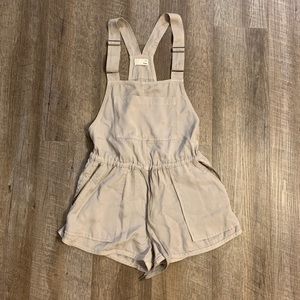 Aritzia Grey Romper Adjustable Waist/Straps Pocket